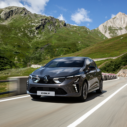 Unsere Alternative: COLT Fahrender COLT auf ländlicher Straße