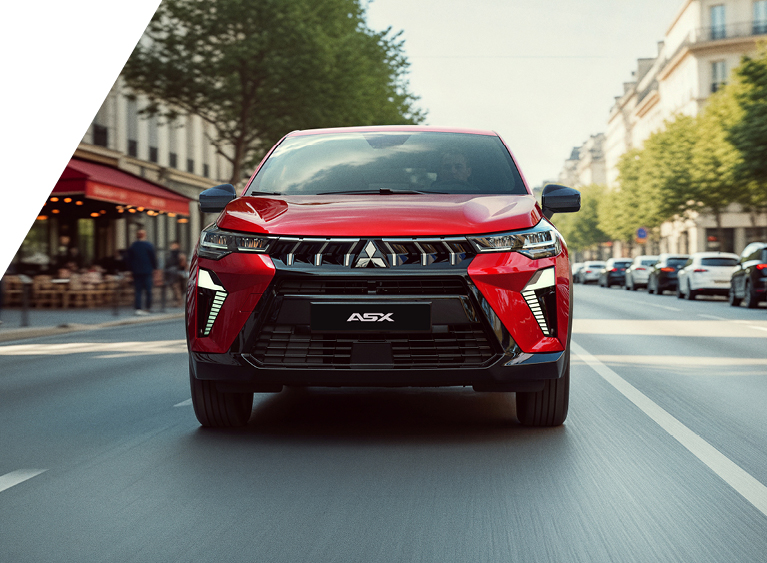 Mitsubishi ASX fährt durch die Stadt ASX Diamant - Alt