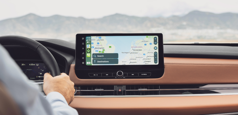 Innenansicht vom Cockpit des Outlanders