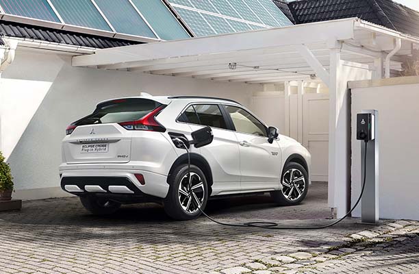 Mitsubishi Wallboxen. Sofort verfügbar. Die sofort verfügbaren Wallboxen von Mitsubishi