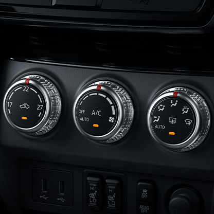 Klimaautomatik im ASX Detailaufnahme der Bedienelemente der Klimaautomatik im ASX