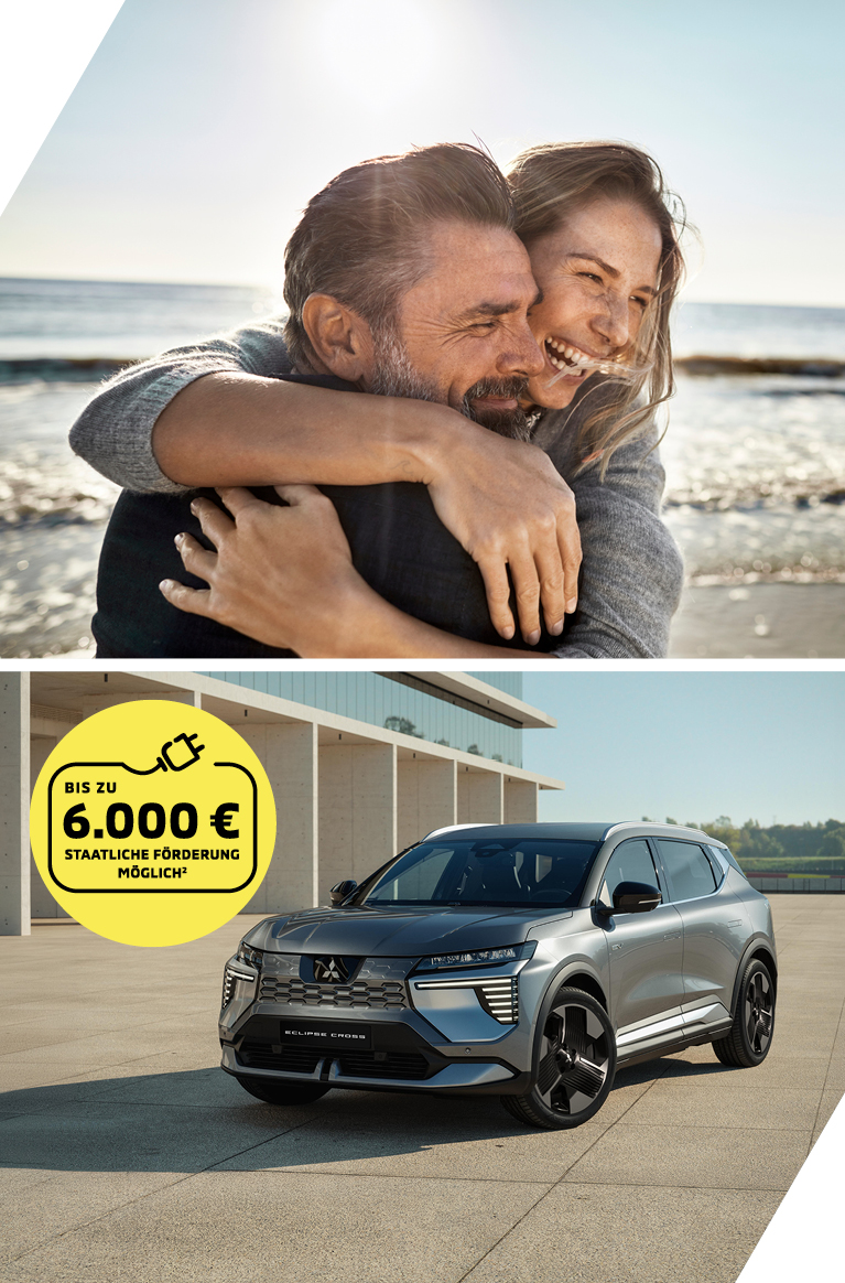 Das Eclipse Cross Sondermodell Ein Paar umarmt sich neben einem modernen grauen Mitsubishi Eclipse Cross; oben rechts weist ein gelbes Symbol auf bis zu 6.000 € staatliche Förderung hin.
