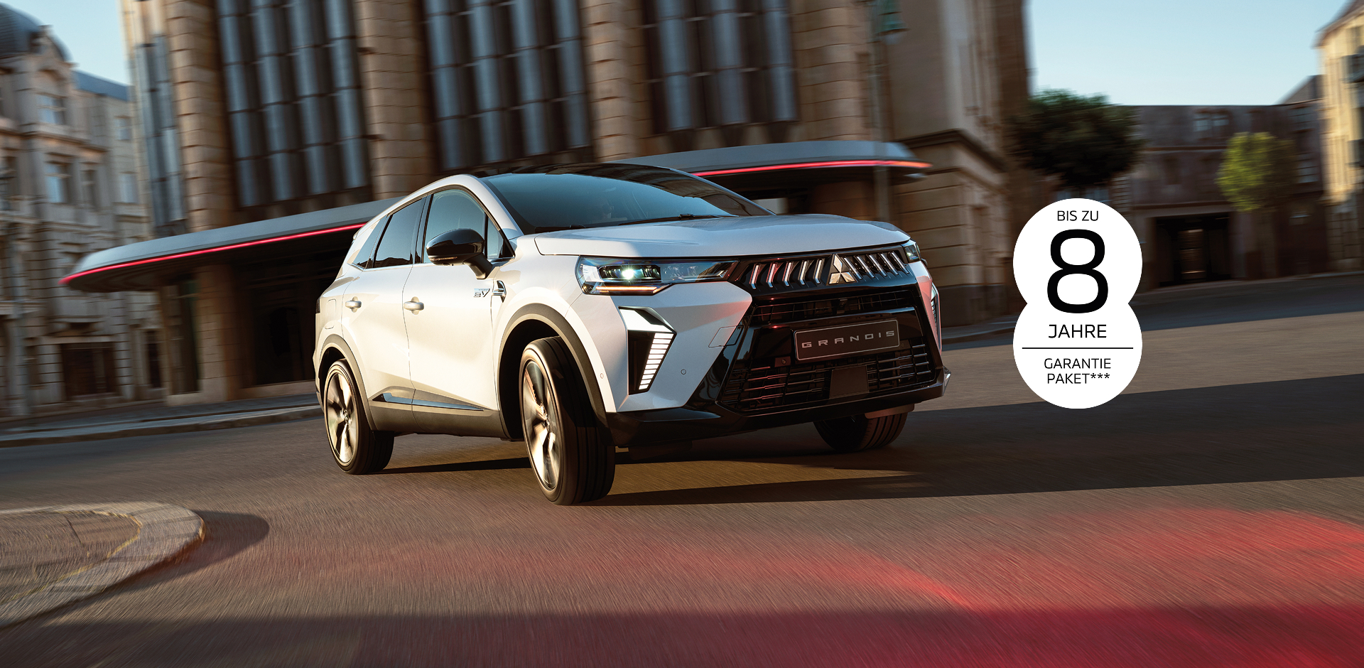 Der fahrende neue Grandis in der Stadt