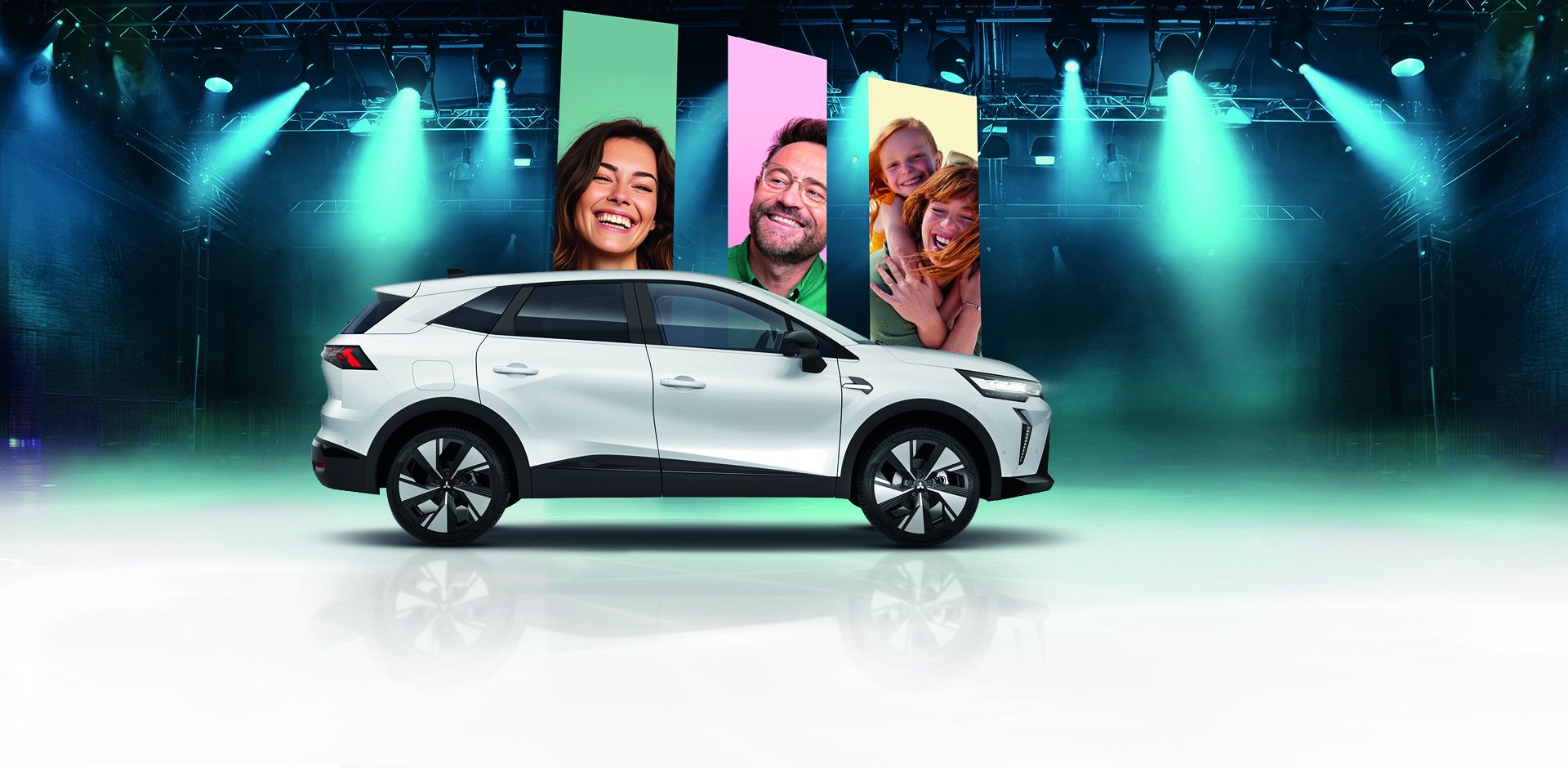 Immer besonders: die Grandis Sondermodelle Mitsubishi Grandis Intro Edition in Himalaya-Weiß vor bunter Bühne mit fröhlichen Menschen