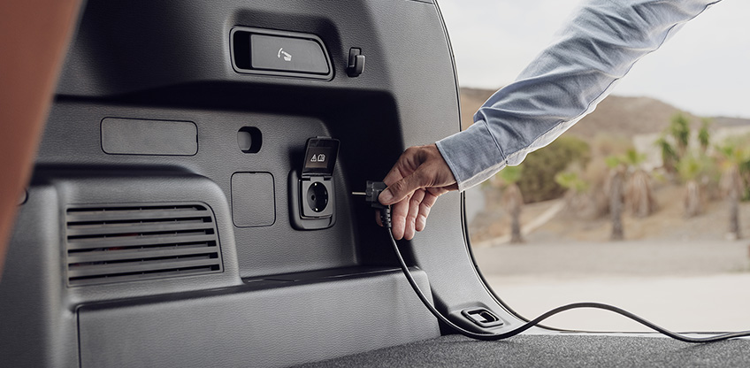 Steckdosen/USB im neuen Outlander